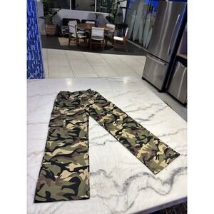 Brand New Without Tag Pair of Camo-print Bottoms From Shein 11 12y Kids